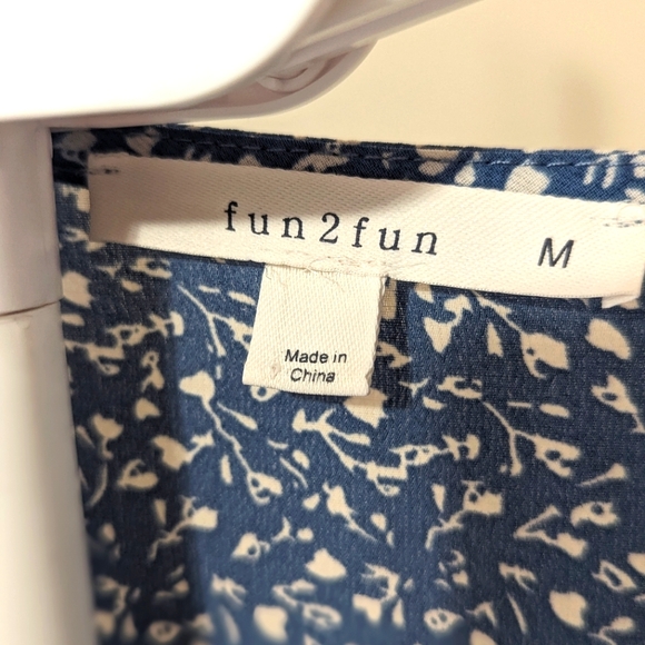 Fun2Fun Blouse. - Picture 3 of 3